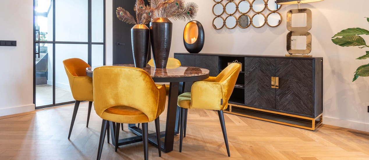 Must-have in een chique interieur: kasten met prachtige gouden accenten